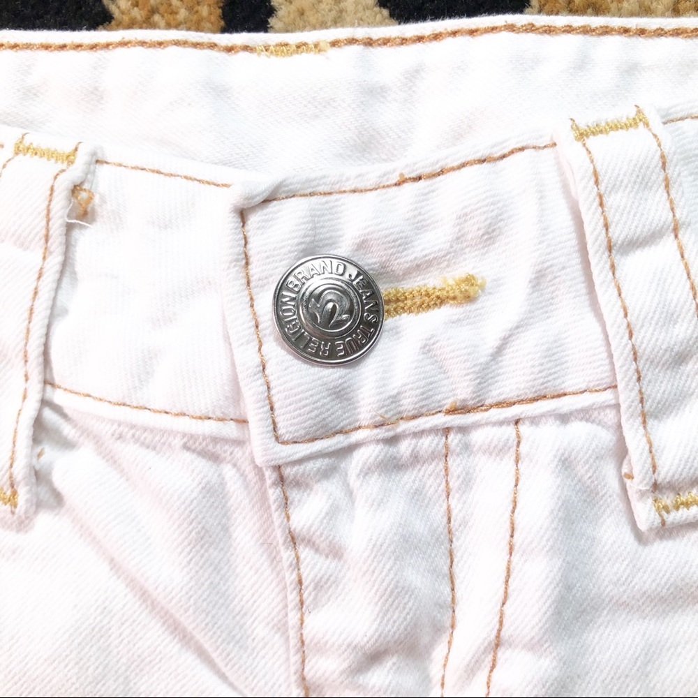 True Religion Keira Cutoff White Denim Shorts - Picture 6 of 8
